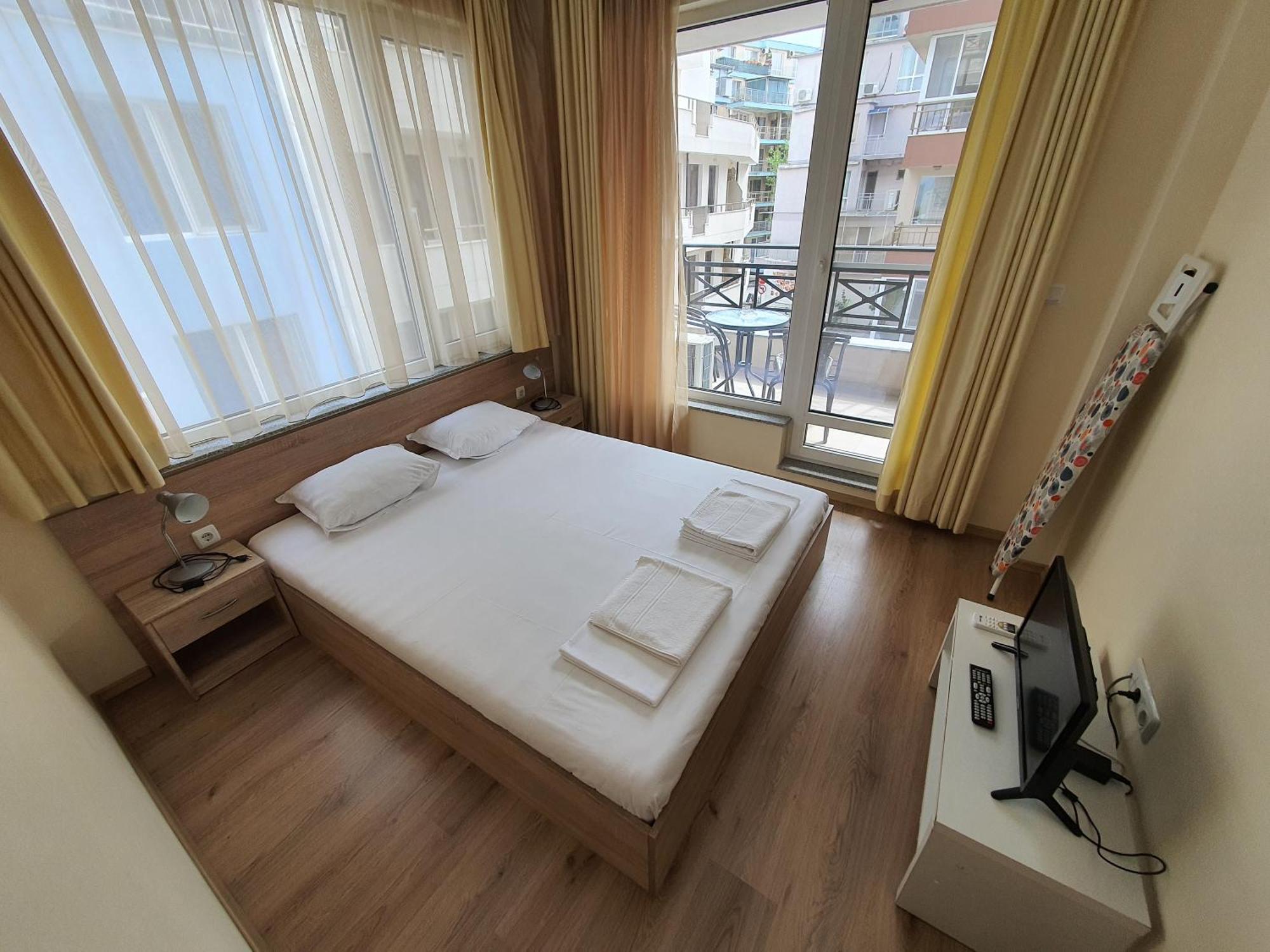 Appartamento Таня 10 Pomorie Esterno foto