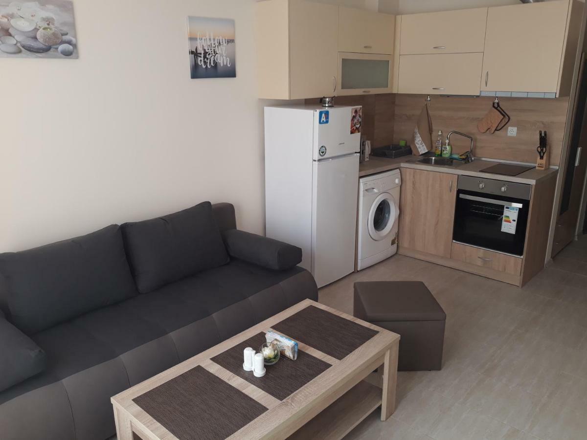 Appartamento Таня 10 Pomorie Esterno foto